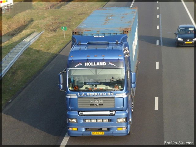 Spotten 02-03-2011 Hoogeveen en snelweg 031-Border trucks gespot in Hoogeveen