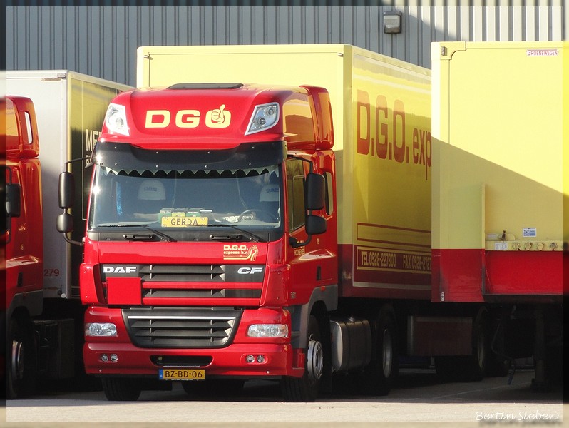 Spotten 06-03-2011 009-BorderMaker - trucks gespot in Hoogeveen