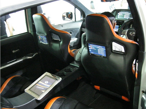 5240033741 7e77ba4446 - 