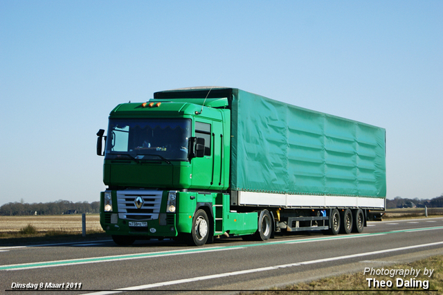 H738PE  199  (RUS)-border Renault 2011