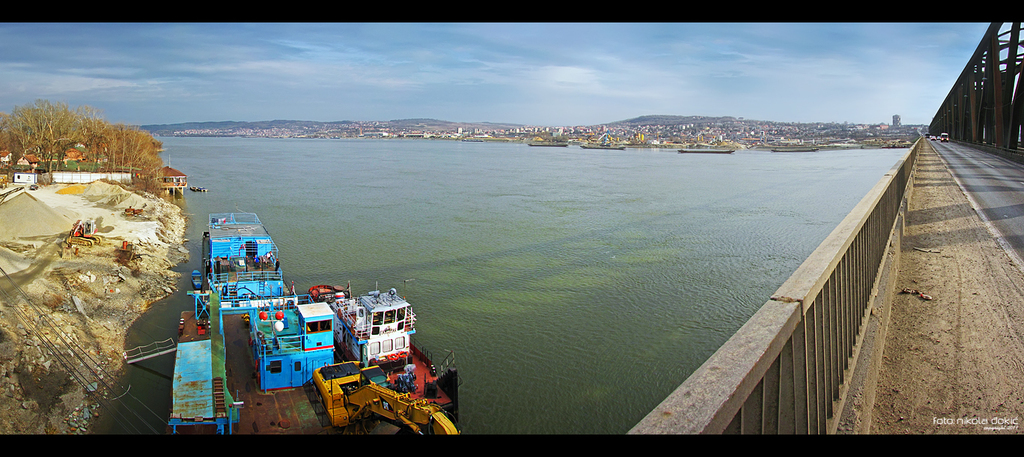 Pogled na Karaburmu sa Pančevačkog mosta - 