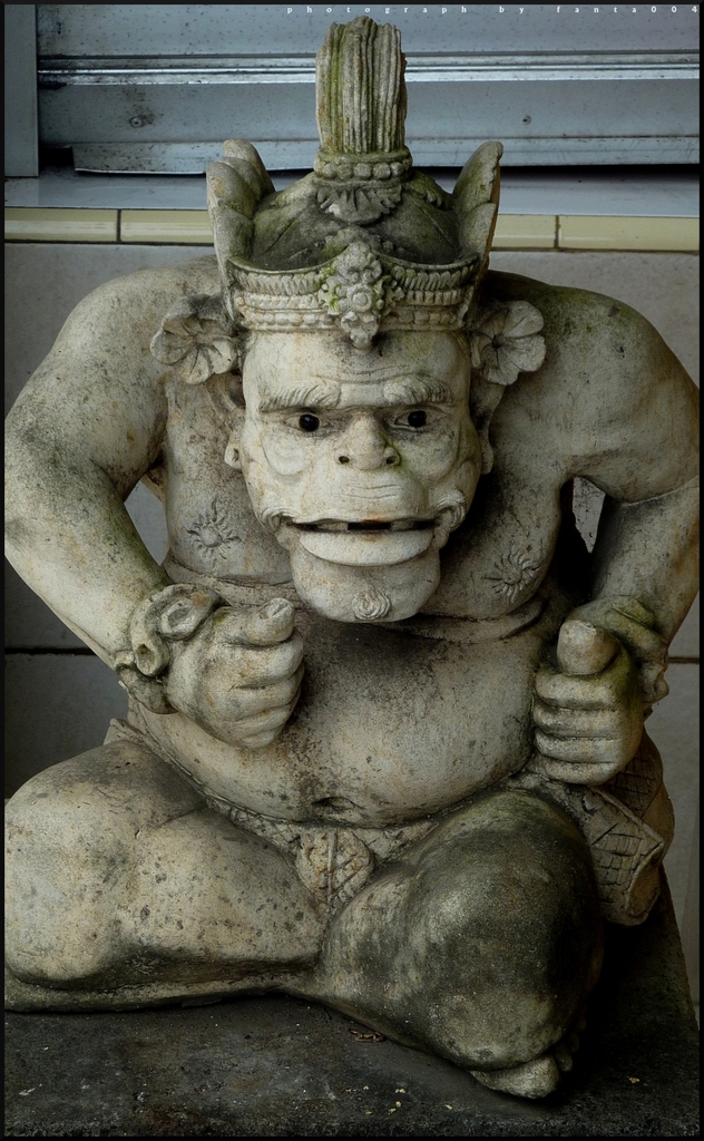 Statue in Kuta Bali2 - 