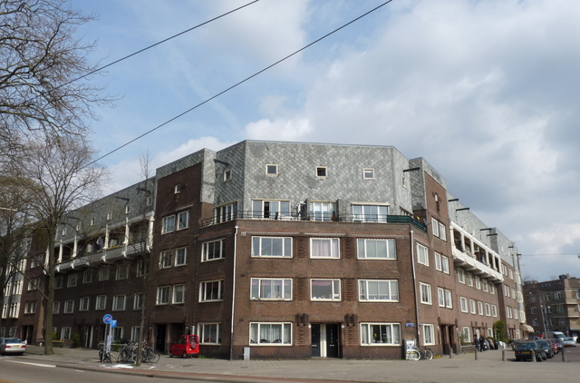 P1220172 Amsterdamse School