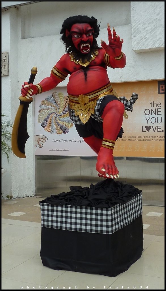 Barong Statue Kuta Bali - 