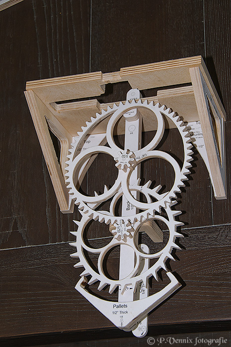 27 Simplicity clock