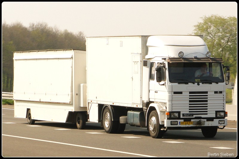 Spotten 16 & 18-04-2011 038-BorderMaker - trucks gespot in Hoogeveen