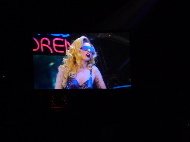 P1100914 Lady Gaga 4-22-2011 Newark 