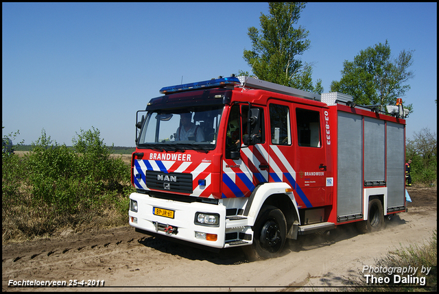 25-4-11 018-border Brand Fochteloerveen