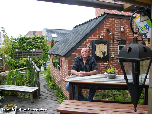 Huurder aan het woord - Ron de Goederen 18-05-11 3 In de tuin 2011