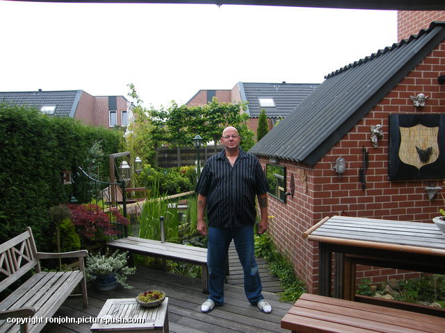 Huurder aan het woord - Ron de Goederen 18-05-11 1 In de tuin 2011