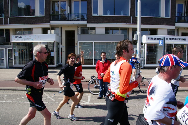 DSC03215 Marathon Rotterdam 13 apr 08