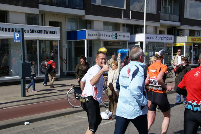 DSC03212 Marathon Rotterdam 13 apr 08
