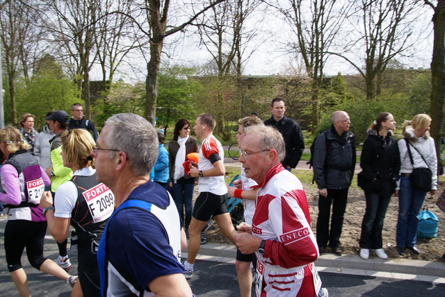 DSC03190 Marathon Rotterdam 13 apr 08