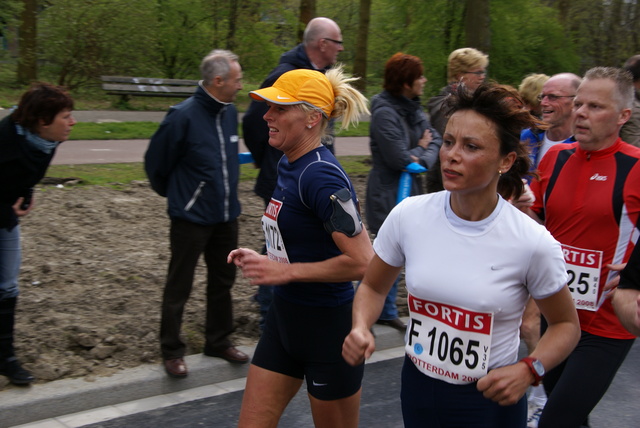 DSC03175 Marathon Rotterdam 13 apr 08