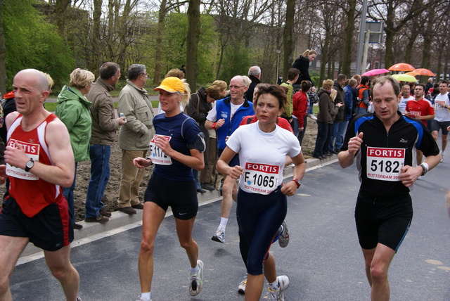 DSC03173 Marathon Rotterdam 13 apr 08