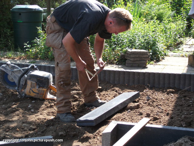 Tuin - Nieuwe voortuin maken 20-05-11 (25) Aanleg nieuwe voortuin 20-05-11