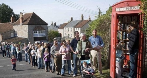 Smallest-library-in-the-world-001 - 