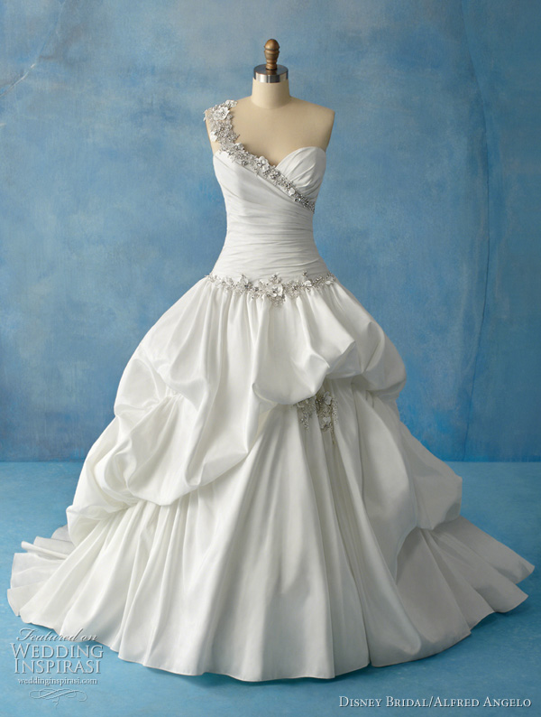 disney-princess-wedding-dress-tiana - 