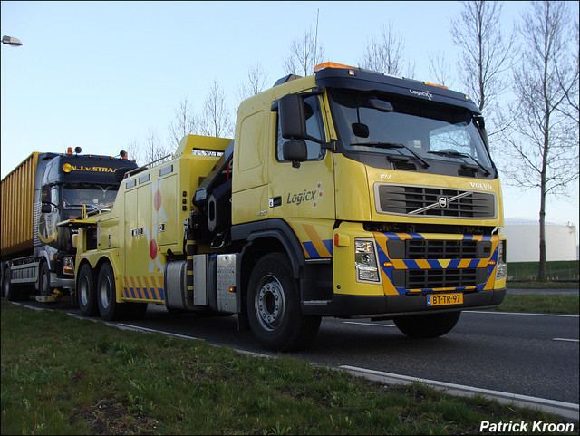 Logicx (2) Truckfoto's