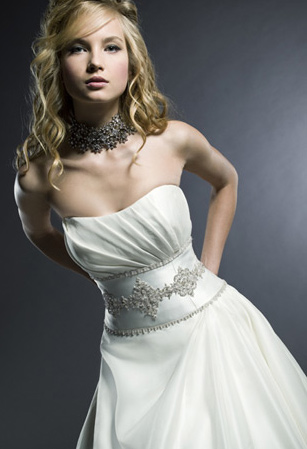 beautiful-ball-gown-wedding-dress- - 