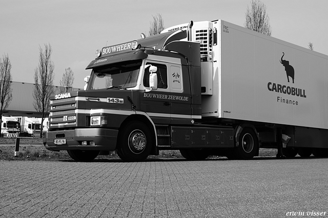 20-04-08 049-border truck pics