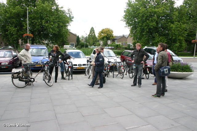 RenÃ© Vriezen 2011-06-24 #0001 Gemeente RaadsLeden bezoeken Presikhaaf op de fiets vrijdag 24 juni 2011