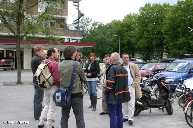 René Vriezen 2011-06-24 #0015 Gemeente RaadsLeden bezoeken Presikhaaf op de fiets vrijdag 24 juni 2011