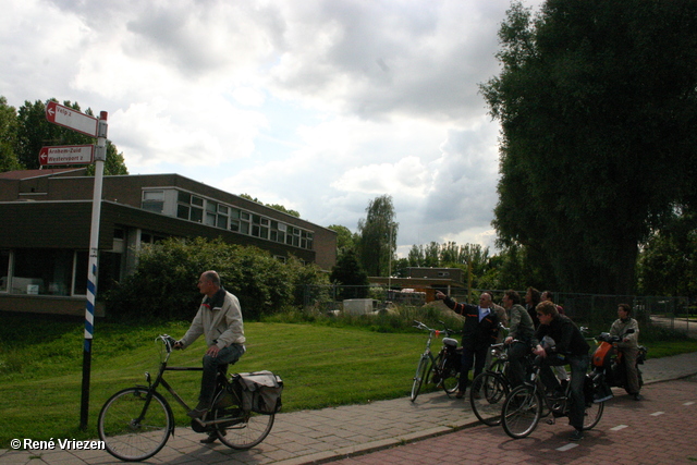 René Vriezen 2011-06-24 #0030 Gemeente RaadsLeden bezoeken Presikhaaf op de fiets vrijdag 24 juni 2011
