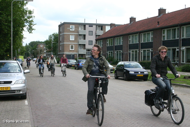René Vriezen 2011-06-24 #0039 Gemeente RaadsLeden bezoeken Presikhaaf op de fiets vrijdag 24 juni 2011