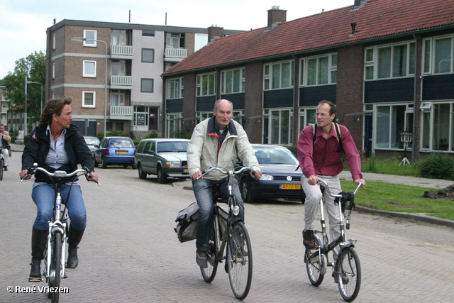 RenÃ© Vriezen 2011-06-24 #0040 Gemeente RaadsLeden bezoeken Presikhaaf op de fiets vrijdag 24 juni 2011