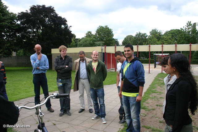 RenÃ© Vriezen 2011-06-24 #0055 Gemeente RaadsLeden bezoeken Presikhaaf op de fiets vrijdag 24 juni 2011