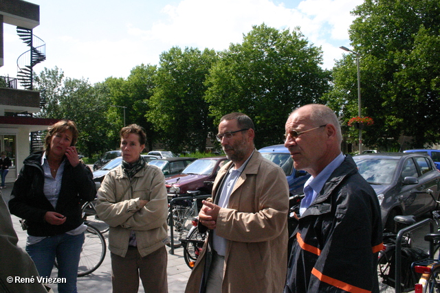 RenÃ© Vriezen 2011-06-24 #0021 Gemeente RaadsLeden bezoeken Presikhaaf op de fiets vrijdag 24 juni 2011