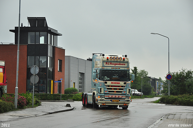 P.J. V8 007-border pj hoogendoorn 2