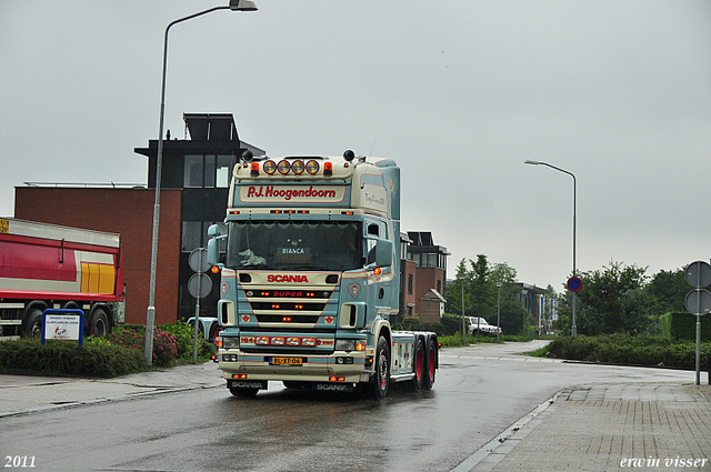 P.J. V8 009-border pj hoogendoorn 2