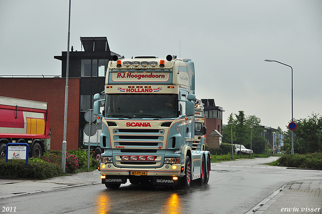 P.J. V8 013-border pj hoogendoorn 2