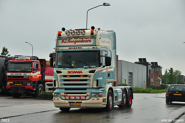 P.J. V8 025-border pj hoogendoorn 2