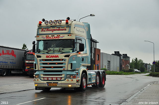 P.J. V8 027-border pj hoogendoorn 2