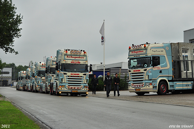 P.J. V8 082-border pj hoogendoorn 2