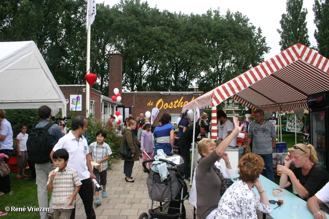 RenÃ© Vriezen 2011-07-07 #0005 BuurtFeest Presikhaaf-oost Buurtcentrum De Oosthof zondag 3 juli 2011