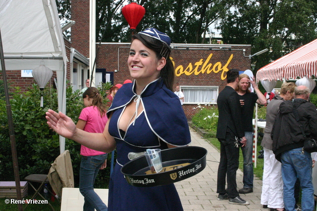 RenÃ© Vriezen 2011-07-07 #0017 BuurtFeest Presikhaaf-oost Buurtcentrum De Oosthof zondag 3 juli 2011