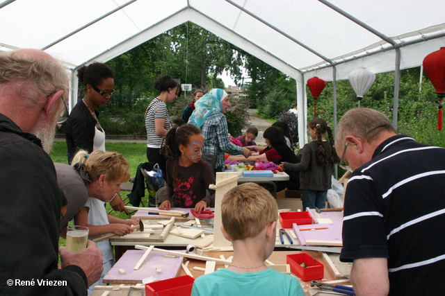 RenÃ© Vriezen 2011-07-07 #0019 BuurtFeest Presikhaaf-oost Buurtcentrum De Oosthof zondag 3 juli 2011