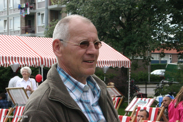 RenÃ© Vriezen 2011-07-07 #0047 BuurtFeest Presikhaaf-oost Buurtcentrum De Oosthof zondag 3 juli 2011