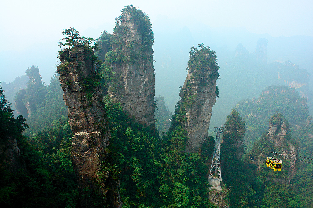 Zhangjiajie-cable-cars-John-Philip - 