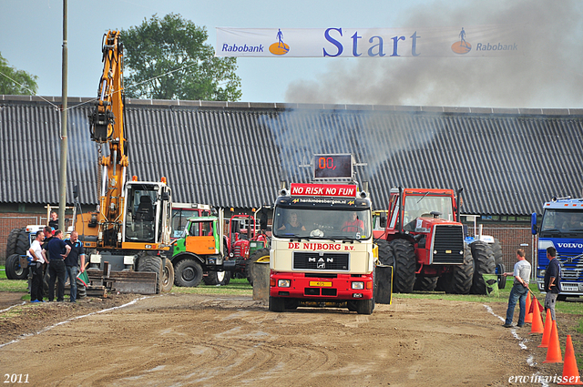 truckpull demo lunteren 154-border truckpull demo lunteren