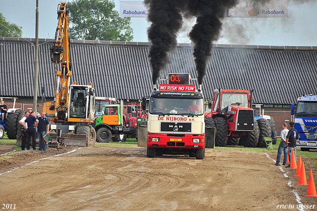 truckpull demo lunteren 167-border truckpull demo lunteren