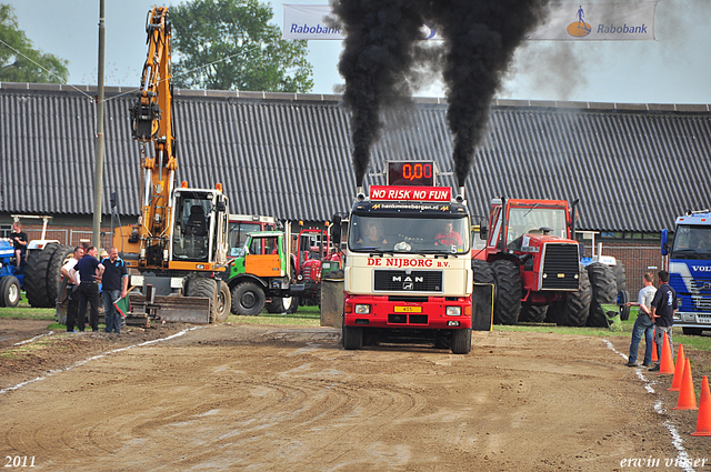 truckpull demo lunteren 168-border truckpull demo lunteren