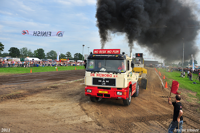 truckpull demo lunteren 200-border truckpull demo lunteren