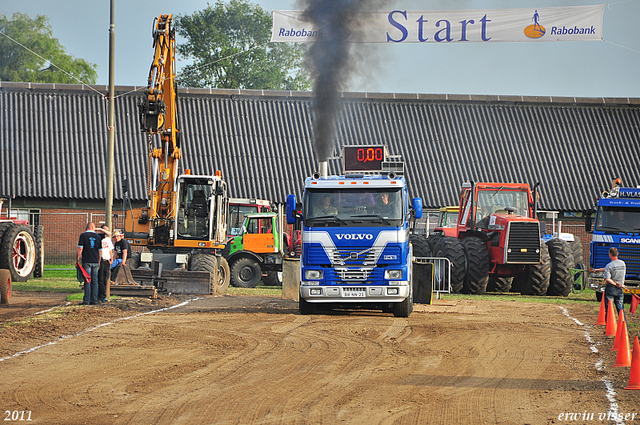 truckpull demo lunteren 221-border truckpull demo lunteren