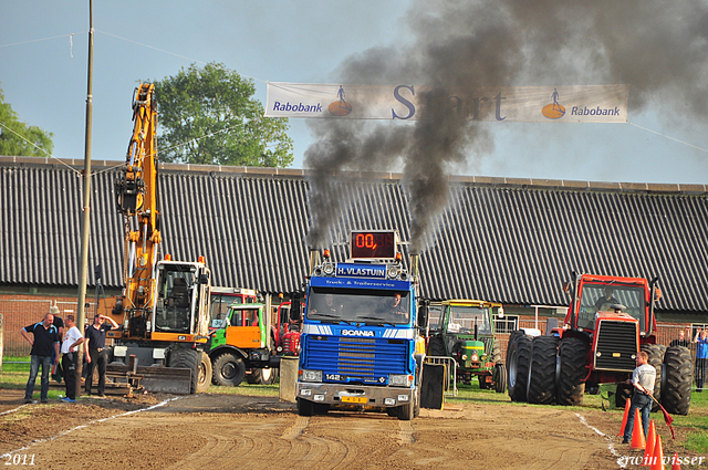 truckpull demo lunteren 259-border truckpull demo lunteren