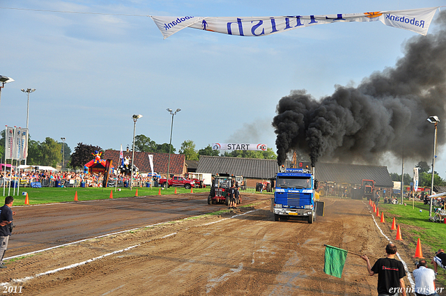 truckpull demo lunteren 289-border truckpull demo lunteren